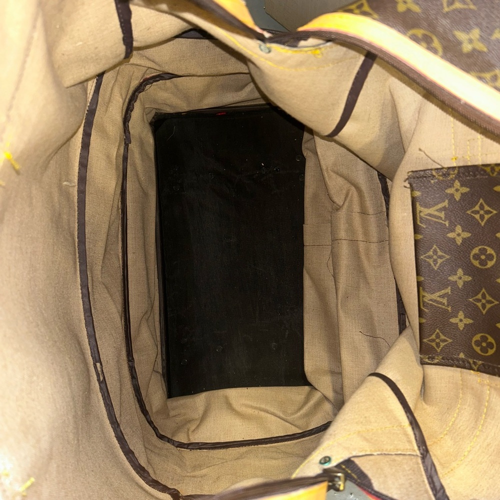 Unbranded Large travel Bag - Picture 3 of 7